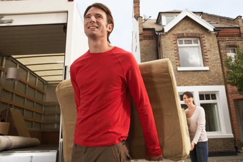 Efficient moving service for small moves in Holborn